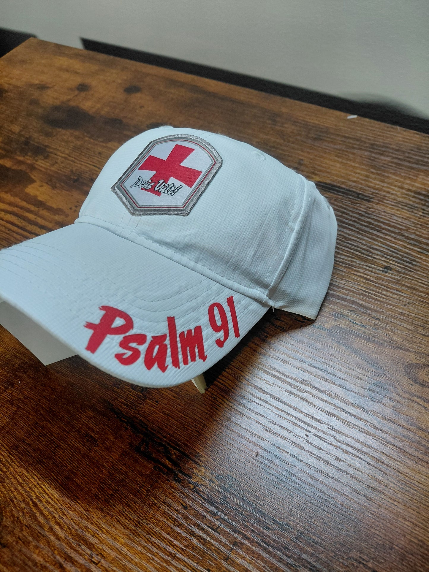 Dues Vult ballcap