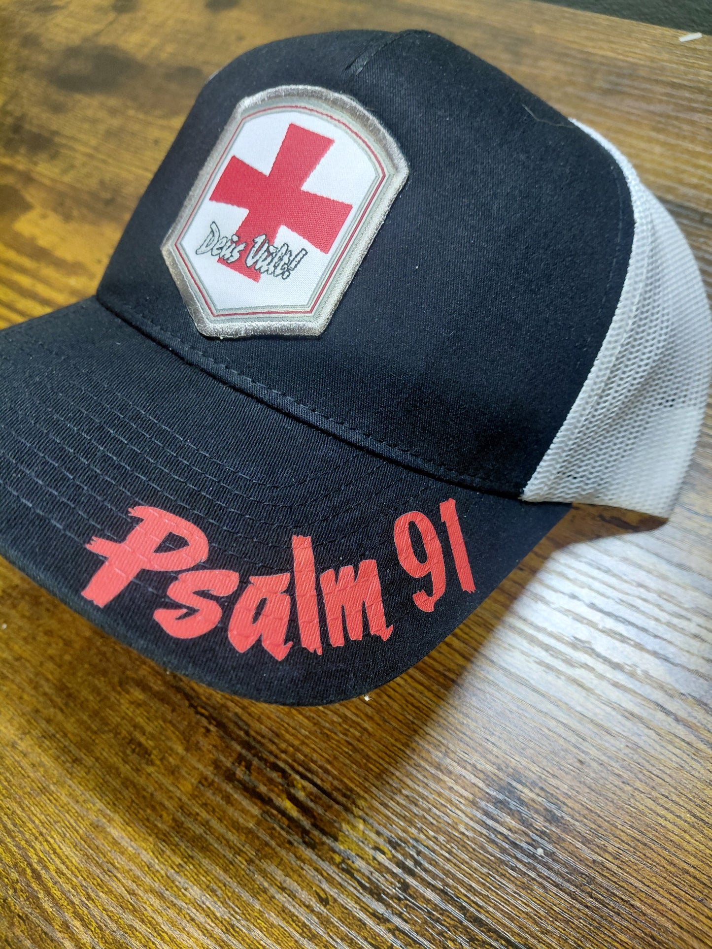 Dues Vult trucker hat