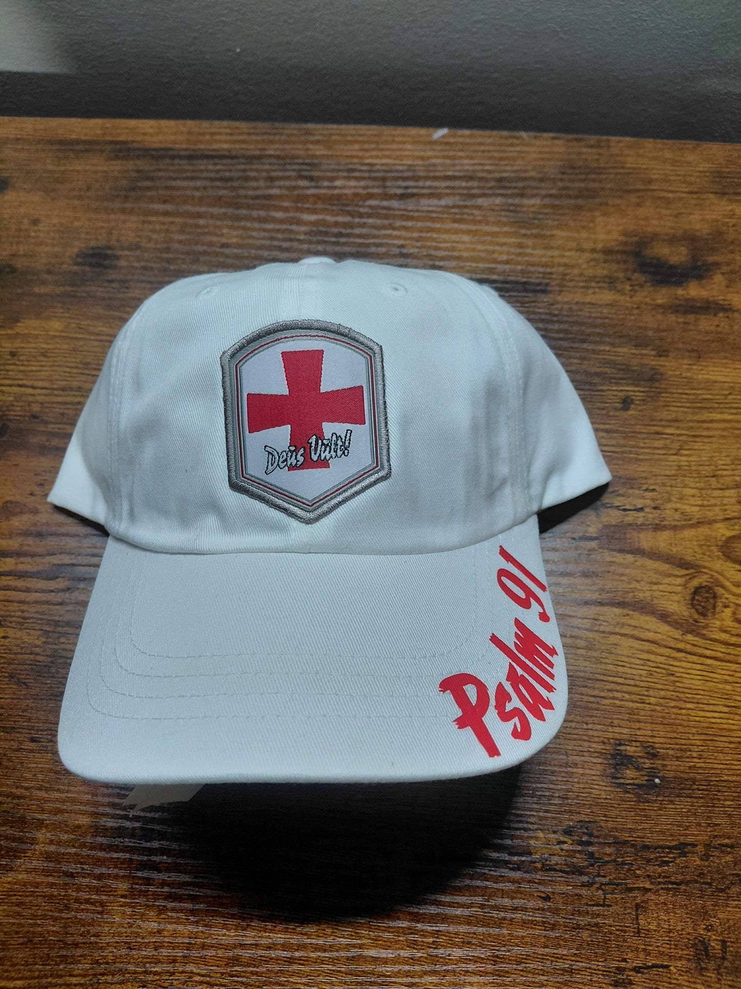 Dues Vult ballcap